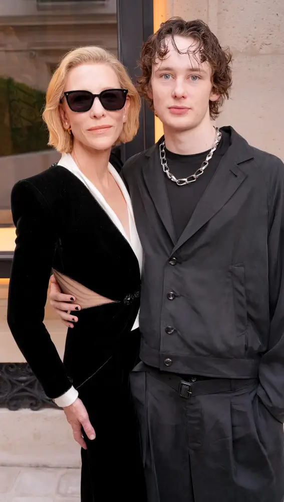 Cate Blanchett y su hijo Cate Blanchett y su hijo