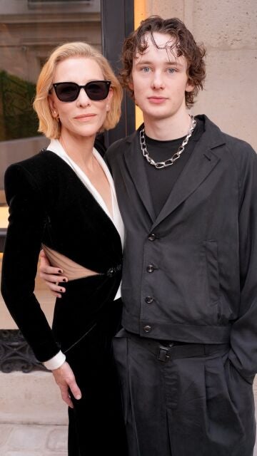 Cate Blanchett y su hijo