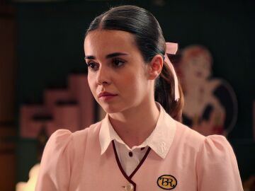 Paula se incorpora como dependienta a la tienda pese al rechazo de Claudia: &ldquo;Aqu&iacute; no eres bienvenida&rdquo;