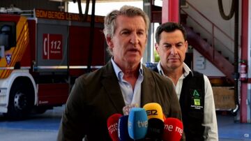 Alberto N&uacute;&ntilde;ez Feij&oacute;o y Juanma Moreno