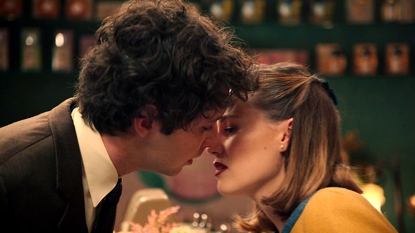 “Me muero por besarte”: Miguel y Claudia vuelven a quedarse a un paso de su esperado primer beso 
