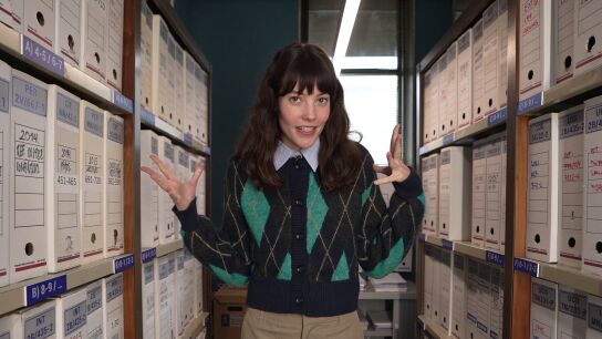 Mireia Oriol nos muestra todos los secretos del archivo de la comisaria de &Aacute;gata y Lola