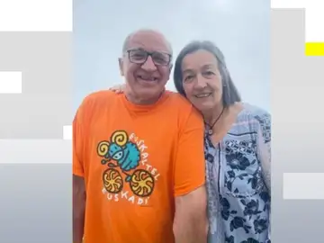 Imagen de Alazne Solabarrieta Lecea y Koldo Olalde, en un cartel de búsqueda tras el terremoto Imagen de Alazne Solabarrieta Lecea y Koldo Olalde, en un cartel de búsqueda tras el terremoto