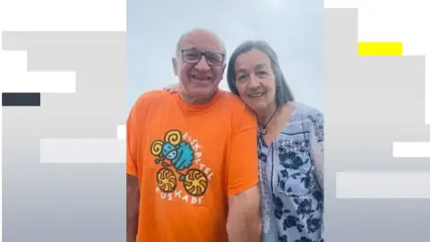 Imagen de Alazne Solabarrieta Lecea y Koldo Olalde, en un cartel de búsqueda tras el terremoto Imagen de Alazne Solabarrieta Lecea y Koldo Olalde, en un cartel de búsqueda tras el terremoto