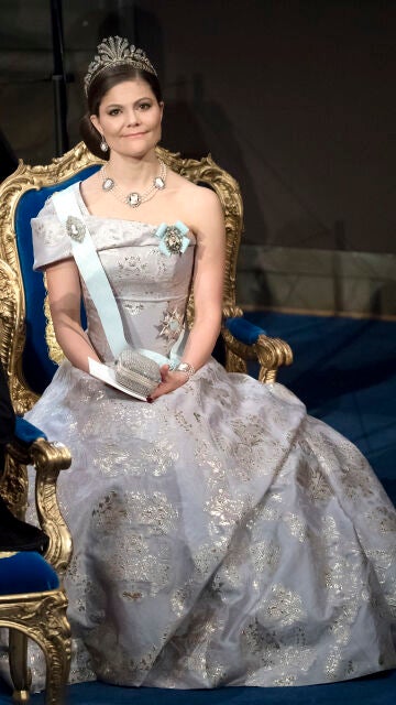 Victoria de Suecia en la ceremonia de los Premios Nobel de 2025