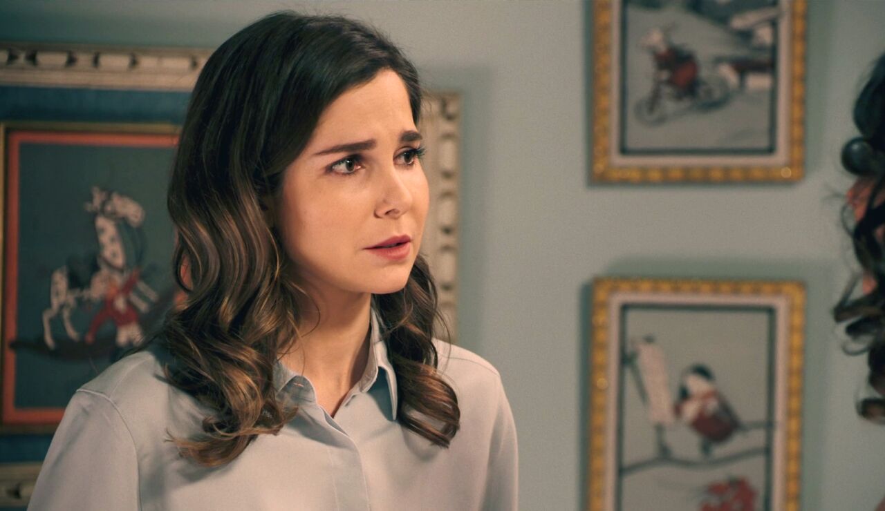 Cap&iacute;tulo 604 de Sue&ntilde;os de libertad; 15 de julio; Bego&ntilde;a desconf&iacute;a de Beatriz y de sus intenciones con Juanito