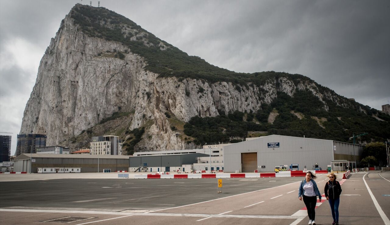 La ca&iacute;da de la verja de Gibraltar