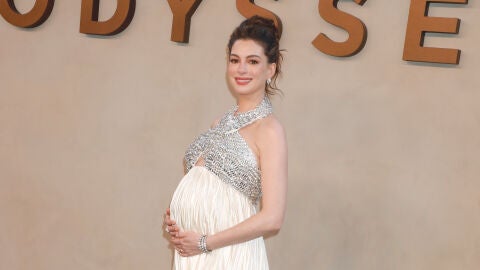 Anne Hathaway en la premiere de La odisea
