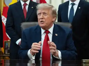 O.Próximo.- Trump quiere cobrar por la "protección" prestada a Arabia Saudí, EAU, Qatar, Bahréin y Kuwait frente a Irán O.Próximo.- Trump quiere cobrar por la "protección" prestada a Arabia Saudí, EAU, Qatar, Bahréin y Kuwait frente a Irán