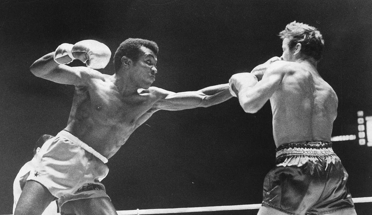José Legrá, histórico boxeador hispanocubano y campeón mundial y europeo.