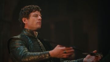 James Norton como Ormund Hightower en La casa del drag&oacute;n