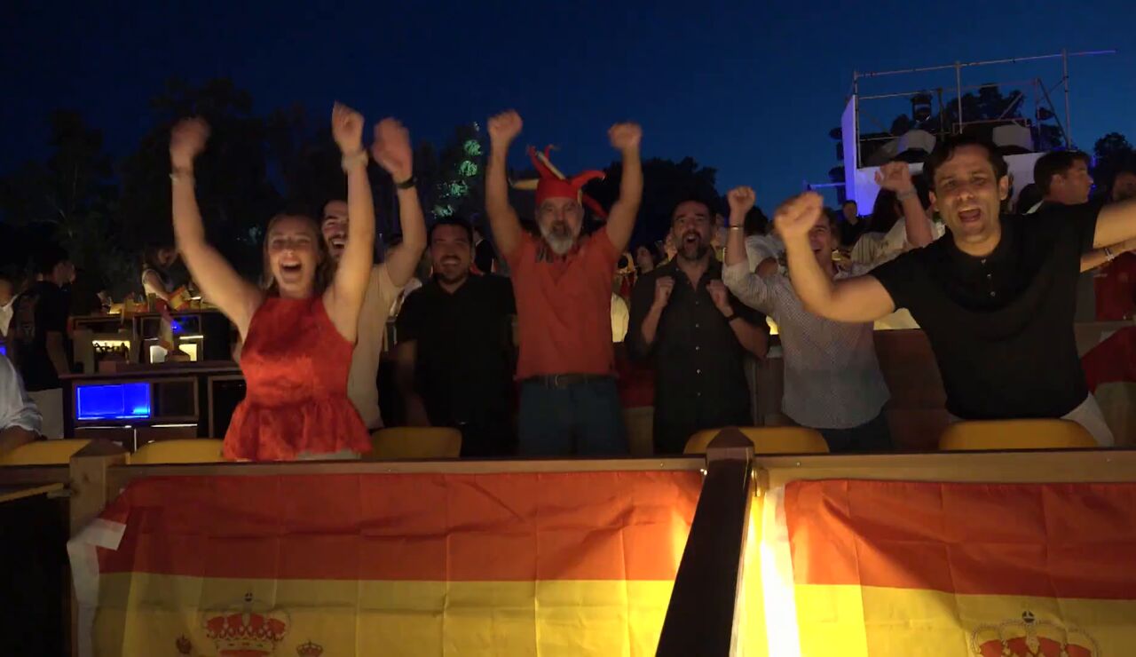 Euforia entre los aficionados de Espa&ntilde;a