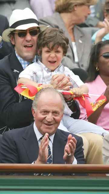 Jaime de Marichalar, Froilán y don Juan Carlos en un partido de tenis Jaime de Marichalar, Froilán y don Juan Carlos en un partido de tenis