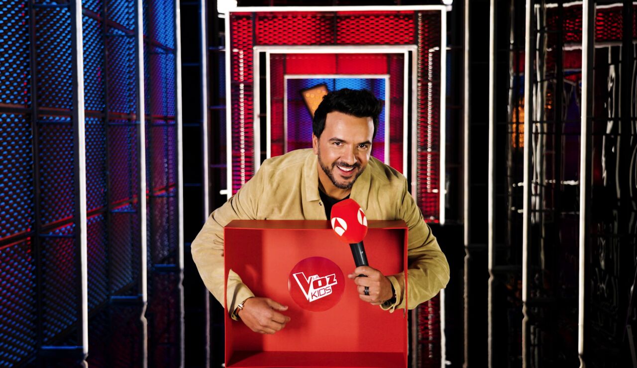 &ldquo;&iexcl;Es el bot&oacute;n!&rdquo;: Los coaches de La Voz Kids se divierten descubriendo objetos a ciegas