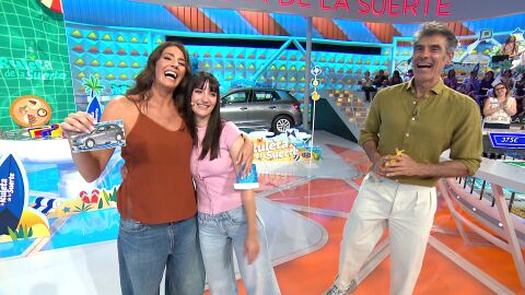 &ldquo;&iexcl;Qu&eacute; pena!&rdquo;: Celia, a tres n&aacute;uticos de llevarse el deseado coche de La ruleta de la suerte