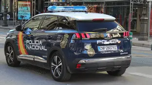 Coche de Policía Nacional en Valencia Coche de Policía Nacional en Valencia