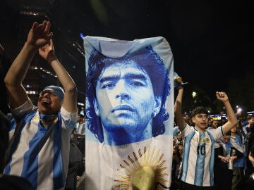 Aficionados argentinos celebran en Buenos Aires