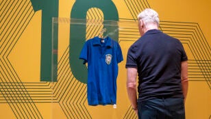 La camiseta de Pel&eacute; en el Mundial de Suecia 1958