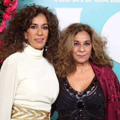 Rosario Flores y Lolita