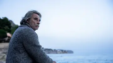 Eduard Fernández en El mal hombre Eduard Fernández en El mal hombre