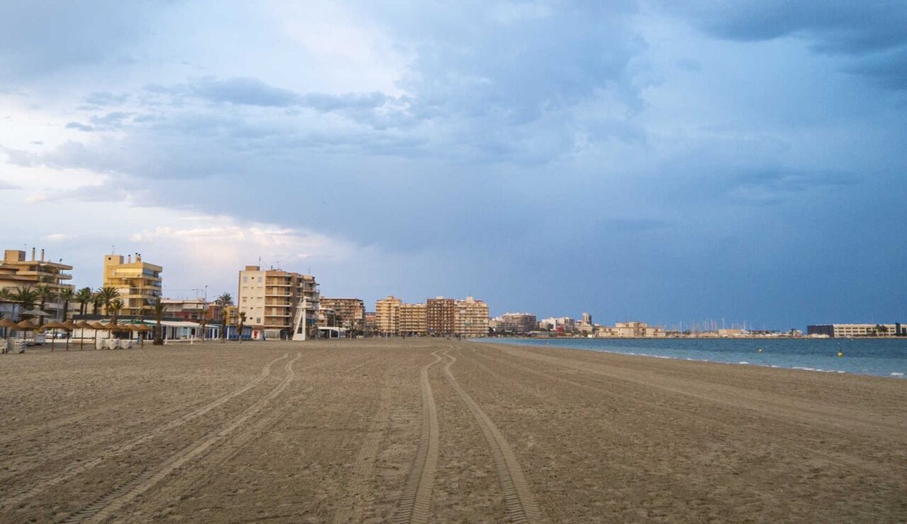 Muere un hombre de 78 a&ntilde;os en una playa de Santa Pola (Alicante)