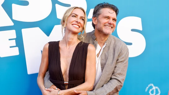 Kira Miró y Salva Reina en la premiere de Tres de más Kira Miró y Salva Reina en la premiere de Tres de más