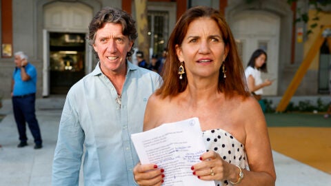 Colate Vallejo-Nágera y su heramana Samantha en las fiestas de Nuestra Señora del Carmen