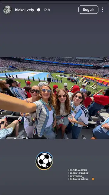 Blake Lively con sus amigas en la final del Mundial Blake Lively con sus amigas en la final del Mundial