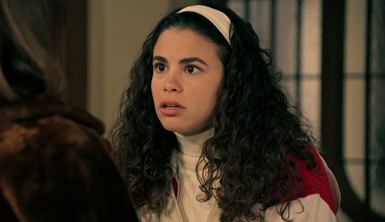 Nieves confiesa a Mabel toda la verdad: &ldquo;Marisol est&aacute; embrazada de tu padre&rdquo;