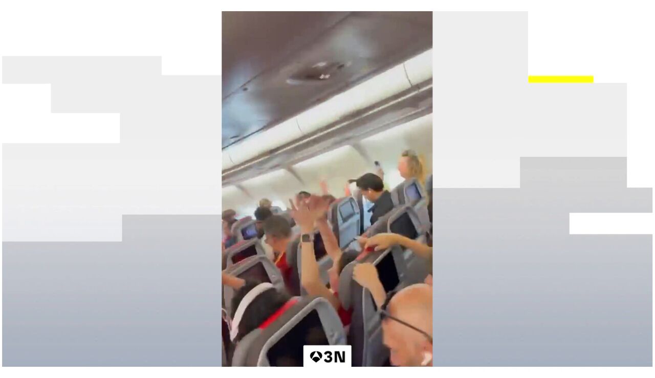 Pasajeros avi&oacute;n