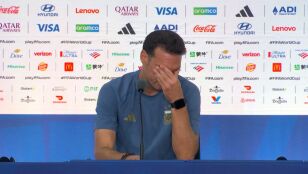 El entrenador de la selecci&oacute;n argentina, Lionel Scaloni, rompe a llorar tras la derrota de Argentina en la final del Mundial 2026 ante Espa&ntilde;a.
