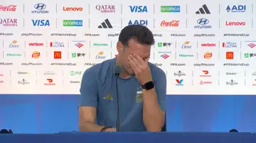 El entrenador de la selección argentina, Lionel Scaloni, rompe a llorar tras la derrota de Argentina en la final del Mundial 2026 ante España. El entrenador de la selección argentina, Lionel Scaloni, rompe a llorar tras la derrota de Argentina en la final del Mundial 2026 ante España.