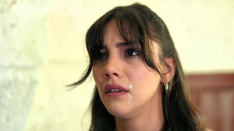 "&iexcl;Estoy embarazada!": Zerrin confirma que espera un hijo de Kaya delante de Demir