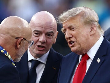 Trump e Infantino saludan a Luis de la Fuente tras el Mundial