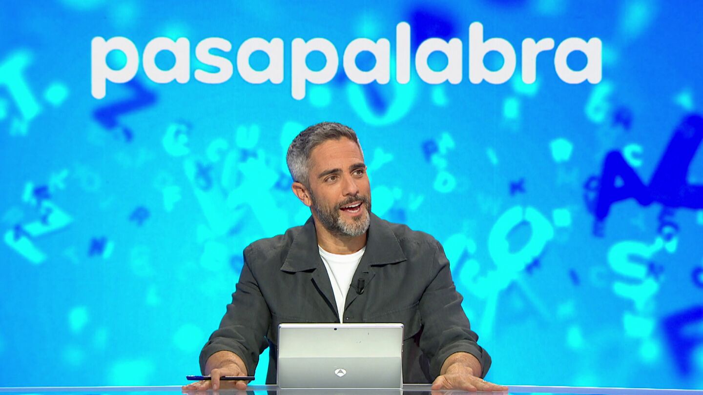 "&iexcl;Por favor!": la desesperaci&oacute;n de Roberto Leal ante el bloqueo de David y Javier con un tema de Quevedo