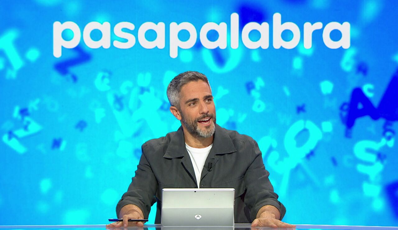 "&iexcl;Por favor!": la desesperaci&oacute;n de Roberto Leal ante el bloqueo de David y Javier con un tema de Quevedo