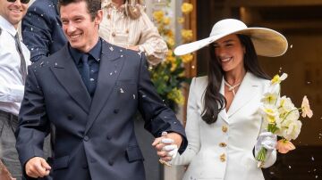 Dua Lipa y Callum Turner reci&eacute;n casados