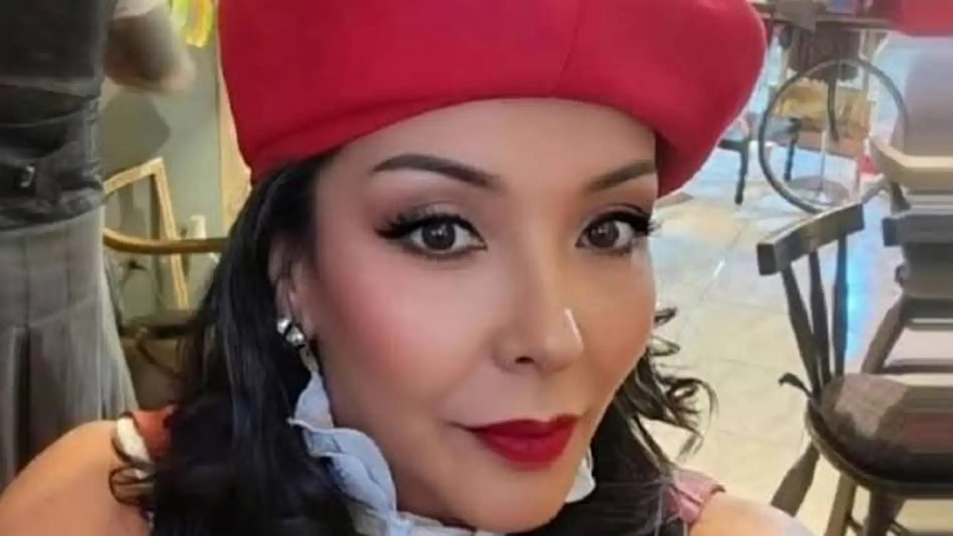 Influencer Adriana Manotas Influencer Adriana Manotas