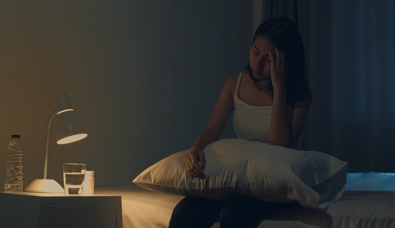 Mujer despierta a medianoche