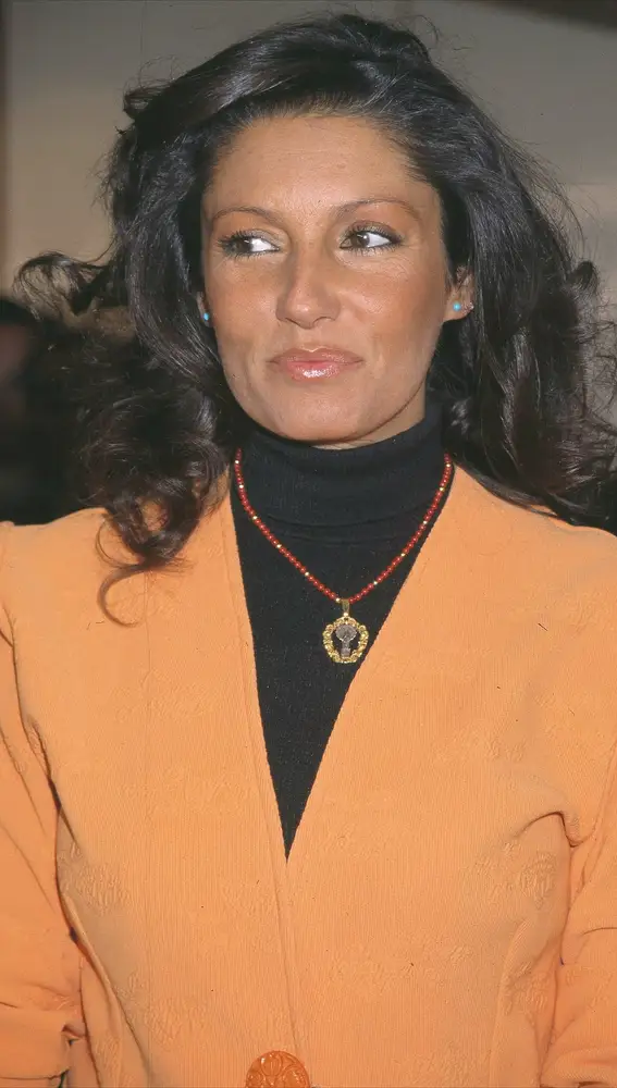 Carmina Ordoñez de naranja Carmina Ordoñez de naranja