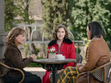 Marta, Fina y Bianca en el capítulo 613 de Sueños de libertad Marta, Fina y Bianca en el capítulo 613 de Sueños de libertad