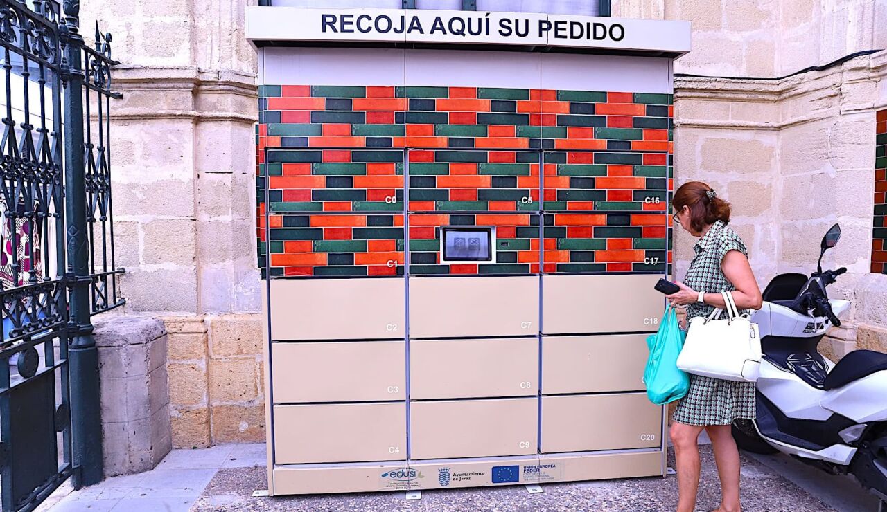 Taquillas refrigeradas en el Mercado de Abastos