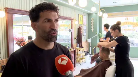 Nando Díaz y el corte de pelo que desató la 'Ferranmanía' Nando Díaz y el corte de pelo que desató la 'Ferranmanía'