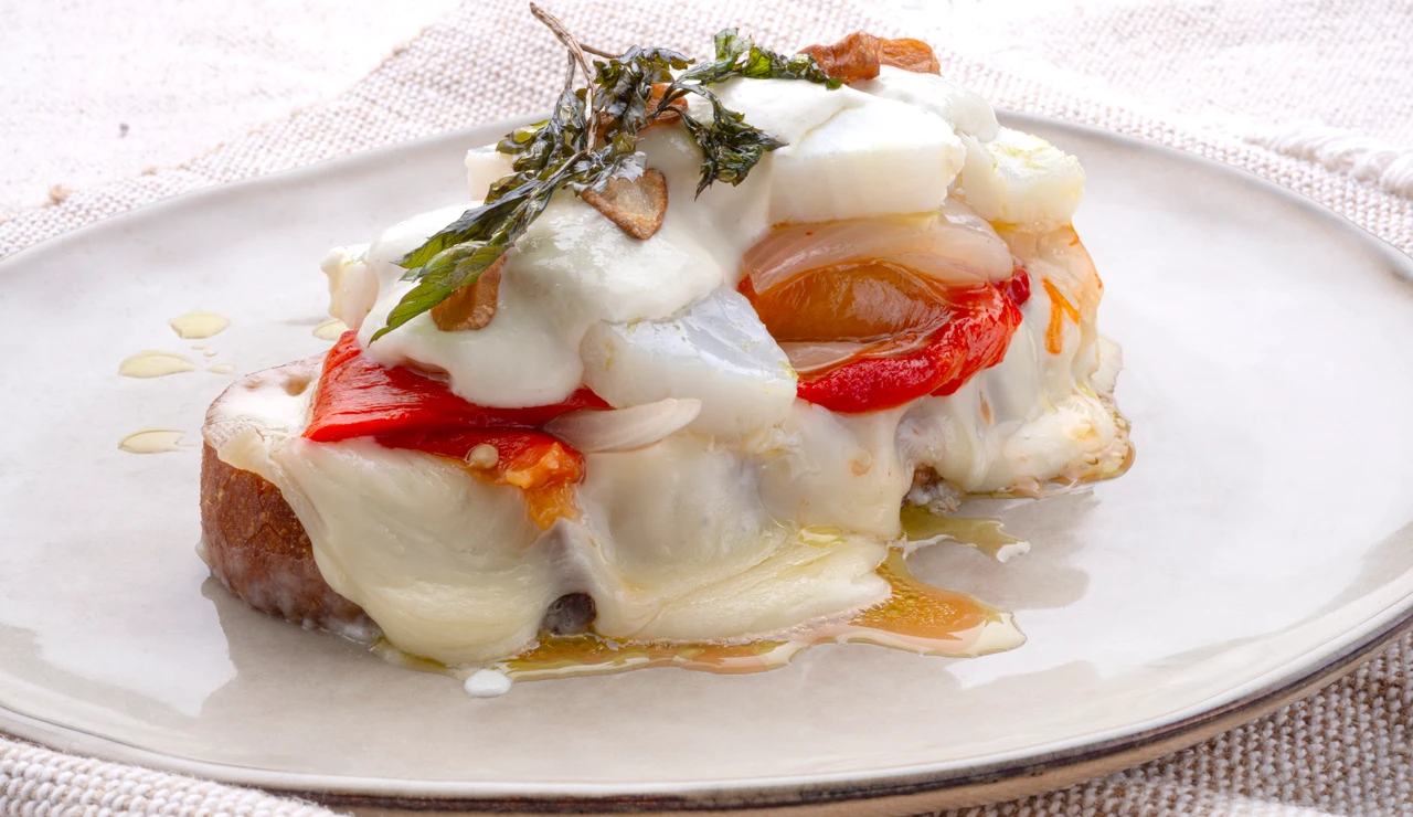 Receta de Tosta de Bacalao con hortalizas asadas