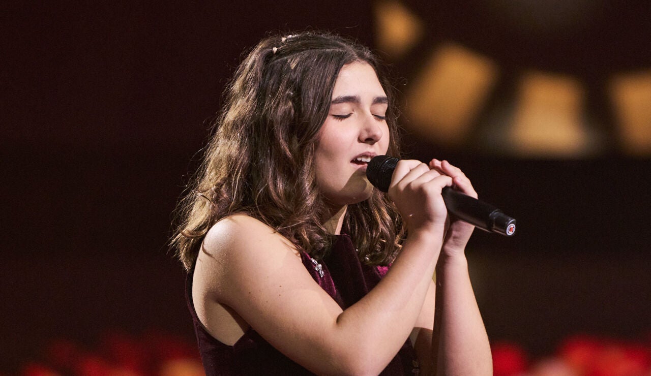 Luc&iacute;a vuelve a conquistar el escenario de La Voz Kids tras cambiar de equipo 