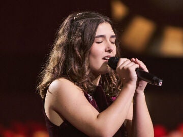 Luc&iacute;a vuelve a conquistar el escenario de La Voz Kids tras cambiar de equipo 