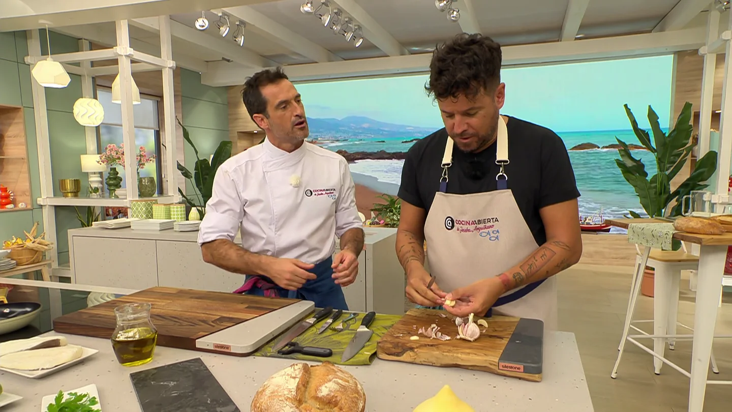 El truco de Joseba Arguiñano para que se despegue bien la piel del ajo El truco de Joseba Arguiñano para que se despegue bien la piel del ajo