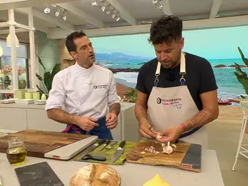 El truco de Joseba Arguiñano para que se despegue bien la piel del ajo El truco de Joseba Arguiñano para que se despegue bien la piel del ajo