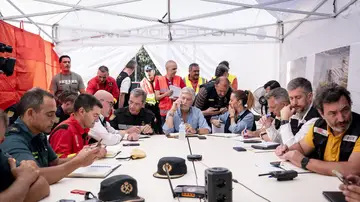 Marlaska visita el PMA de Cenicientos por los incendios en la Comunidad de Madrid. Marlaska visita el PMA de Cenicientos por los incendios en la Comunidad de Madrid.