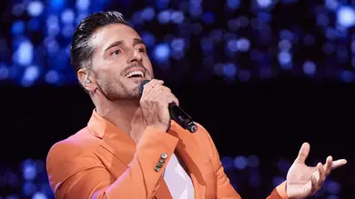 David Bustamante inaugura la Semifinal de La Voz Kids cantando junto a los doce semifinalistas David Bustamante inaugura la Semifinal de La Voz Kids cantando junto a los doce semifinalistas